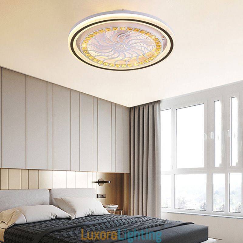 Designer Touch Decorative Intelligent Ceiling Fan With Light Stepless Dimming Decoration
