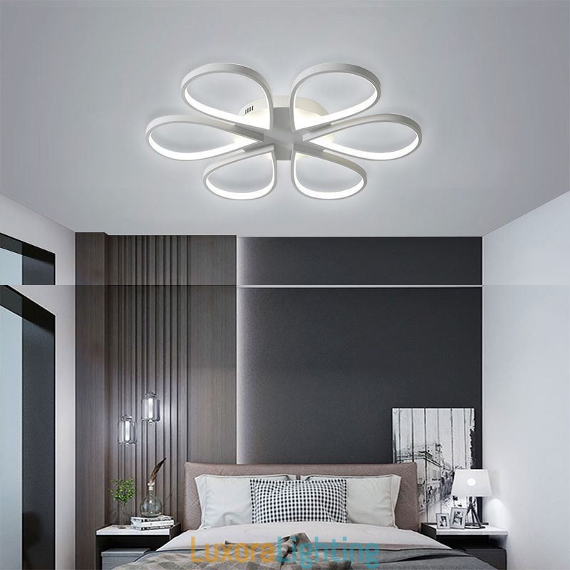 Designer Touch Decorative Flush Mount Minimalist Clover Ceiling Light