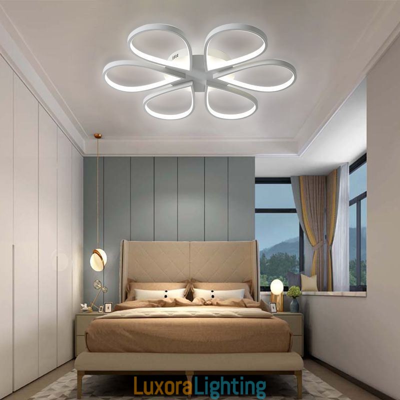 Designer Touch Decorative Flush Mount Minimalist Clover Ceiling Light