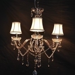 Designer Touch Decorative Modern Splendid 3 Lights Chandelier With Crystal Arm