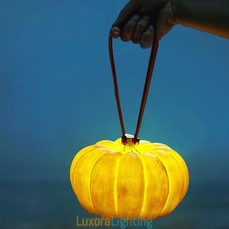 Designer Touch Decorative Portable Pumpkin Lantern Japanese Retro Outdoor Portable Lamp