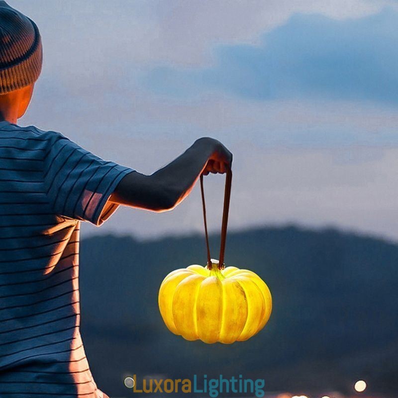 Designer Touch Decorative Portable Pumpkin Lantern Japanese Retro Outdoor Portable Lamp