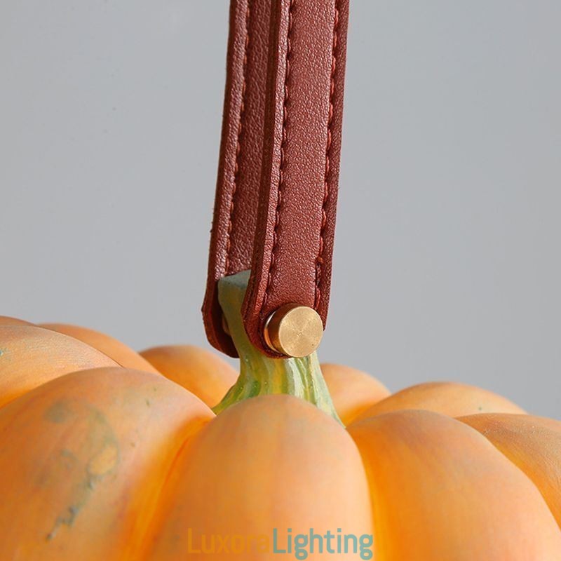 Designer Touch Decorative Portable Pumpkin Lantern Japanese Retro Outdoor Portable Lamp