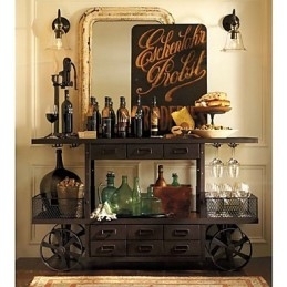 Designer Touch Decorative Nature Inspired Iron Wall Light with Transparent Glass Shade