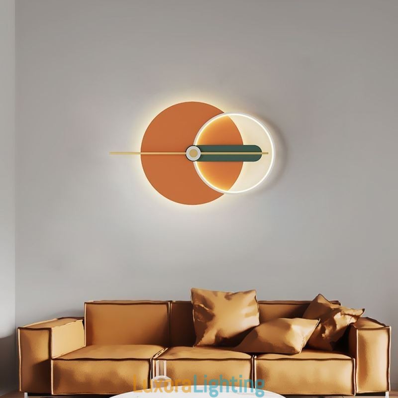 Designer Touch Decorative Wall Light Wrought Iron Pointer Wall Sconce