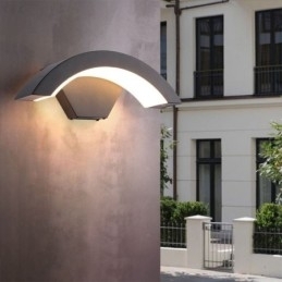 Designer Touch Decorative Minimalist Aluminum Lamp Garden Waterproof Crescent Wall Light