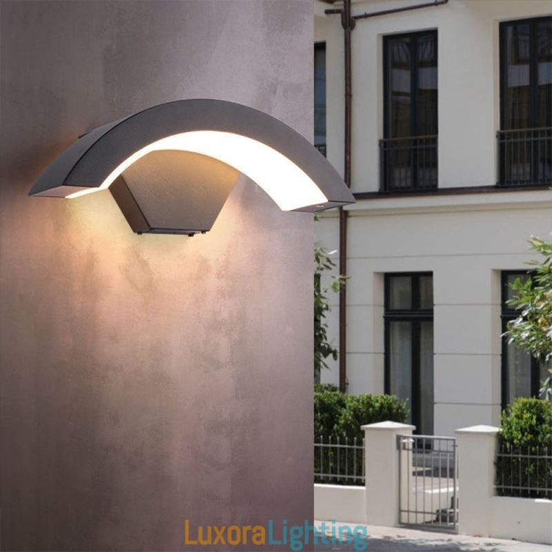 Designer Touch Decorative Minimalist Aluminum Lamp Garden Waterproof Crescent Wall Light