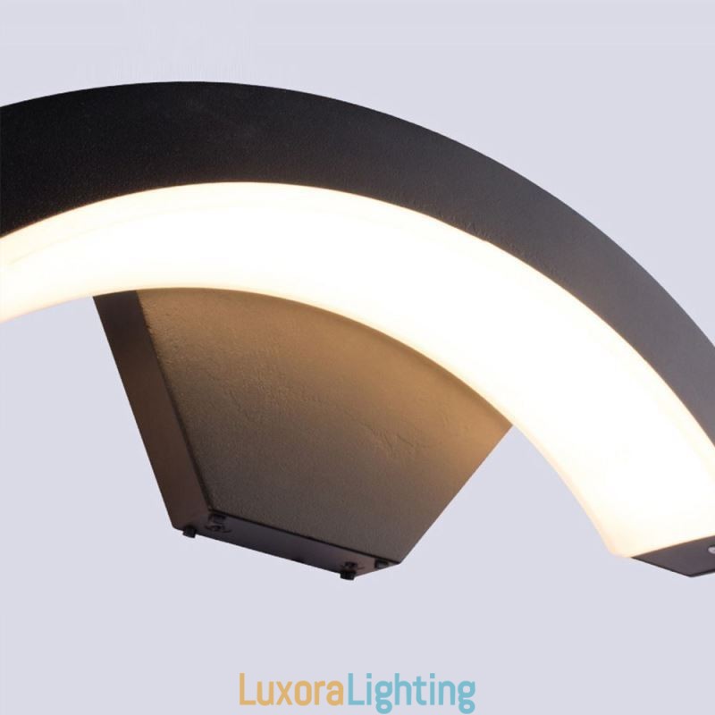 Designer Touch Decorative Minimalist Aluminum Lamp Garden Waterproof Crescent Wall Light