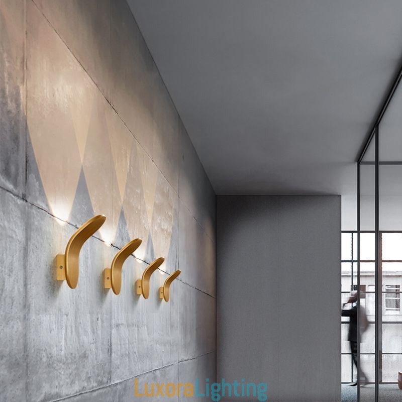 Designer Touch Decorative Minimalist Aluminum Wall Lamp Sconce Light