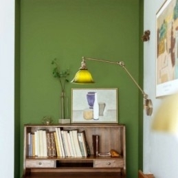 Designer Touch Decorative Modern Wall Light with Glass Shade